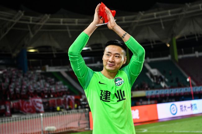 “这是一支年轻的球队，他们需要经历这种情况来认识自己。